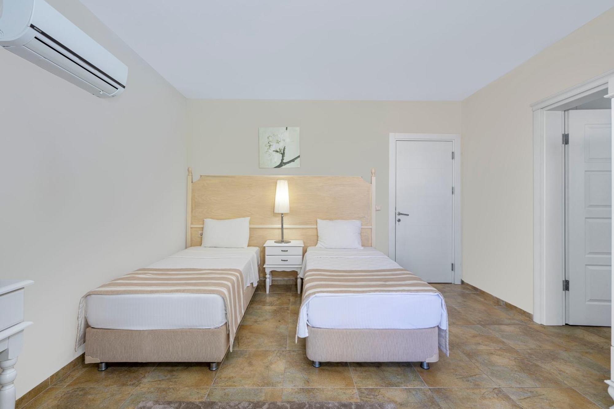 Alya Villa Butik Hotel تورونشْ المظهر الخارجي الصورة