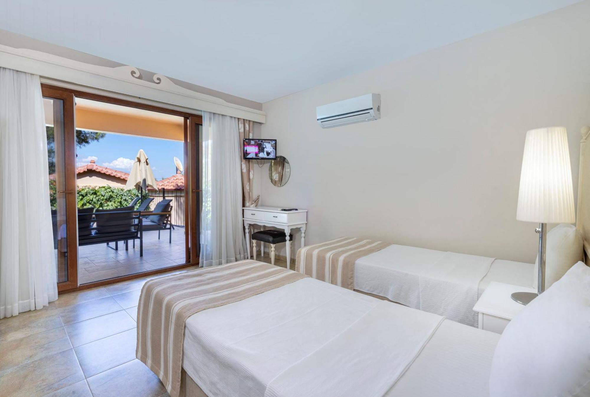 Alya Villa Butik Hotel تورونشْ المظهر الخارجي الصورة