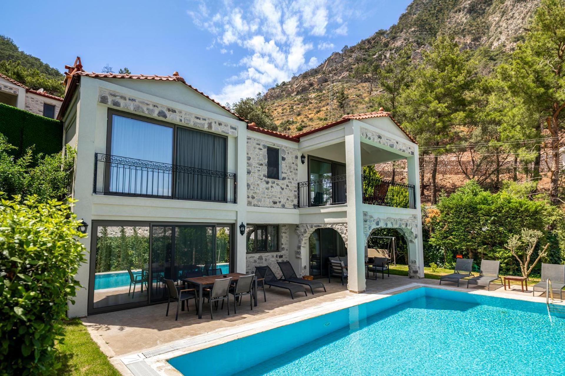 Alya Villa Butik Hotel تورونشْ المظهر الخارجي الصورة